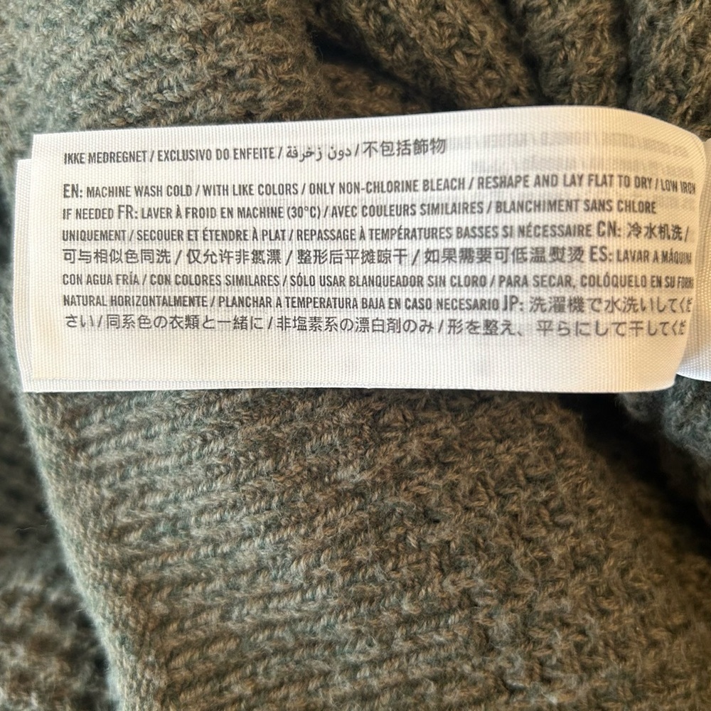 Hollister Women’s Long Sleeve Waffle Knit Scoop Neck Olive Green Sweater, Large - Picture 9 of 9